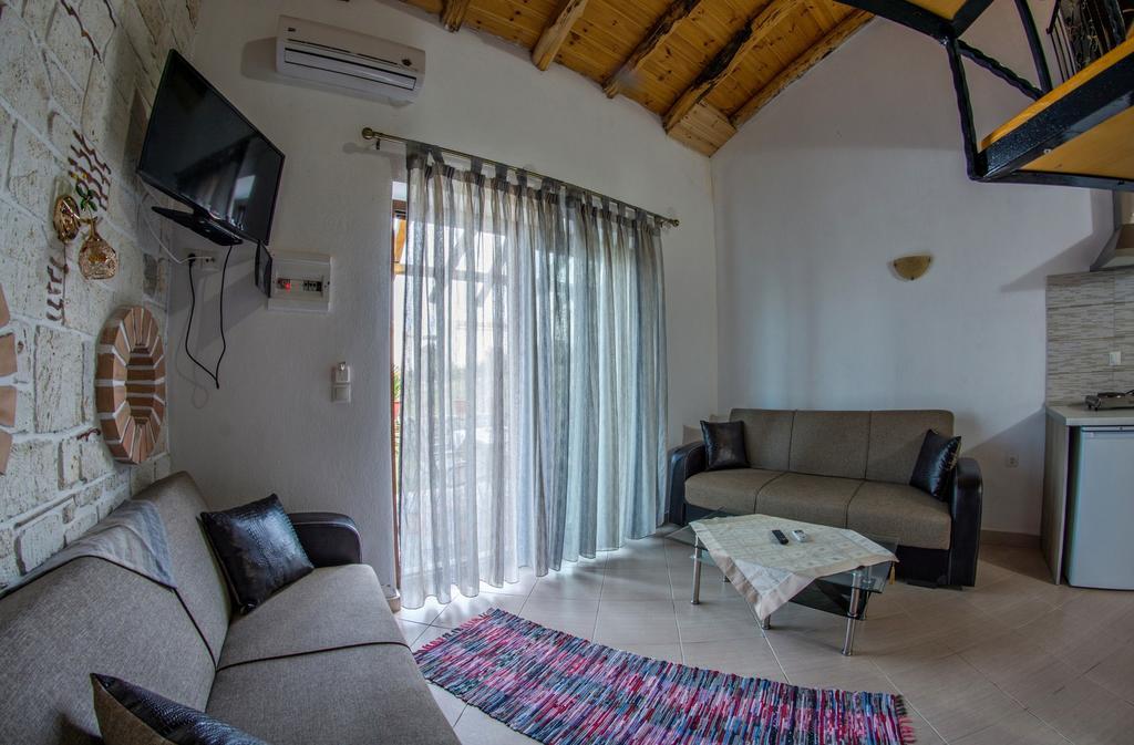 Theano Apartments Сарти Экстерьер фото