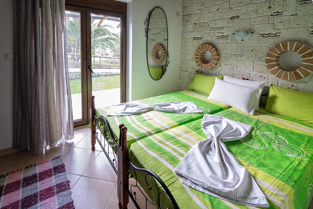 Theano Apartments Сарти Экстерьер фото